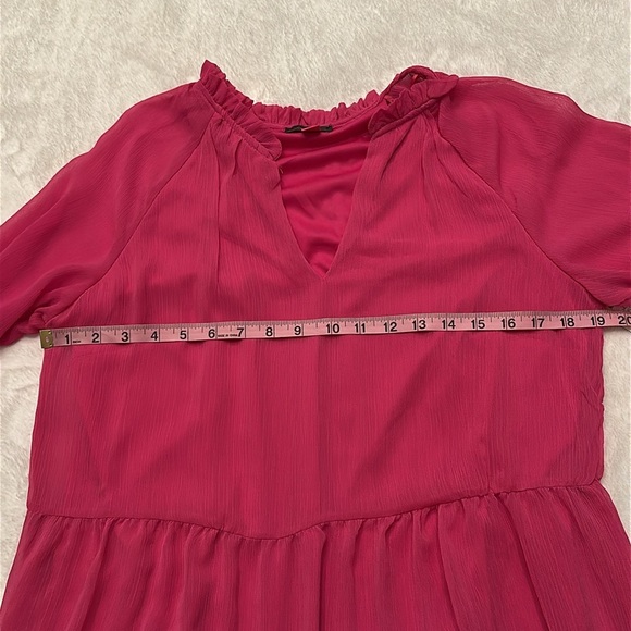 NWT Vince‎ Camuto Women’s Long Sleeve Tiered Romantic Flowy Barbiecore Dress Med - Picture 5 of 9